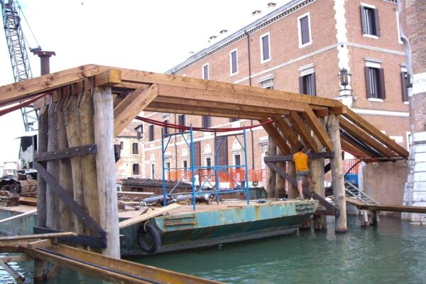 Ponte in legno Arsenale Venezia